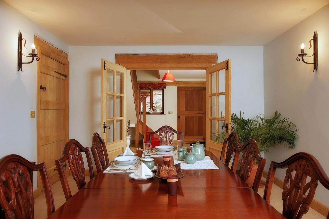 The Celyn Bed and Breakfast Pont Newydd Buitenkant foto