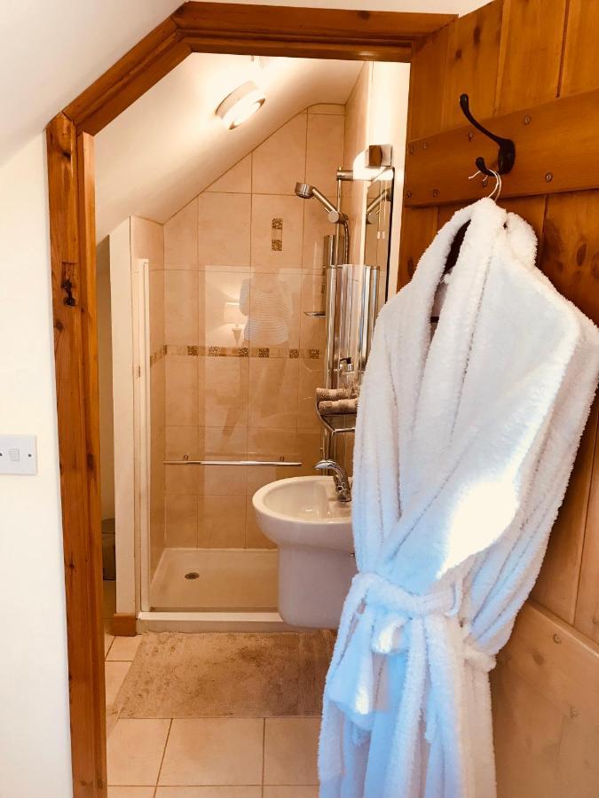The Celyn Bed and Breakfast Pont Newydd Buitenkant foto