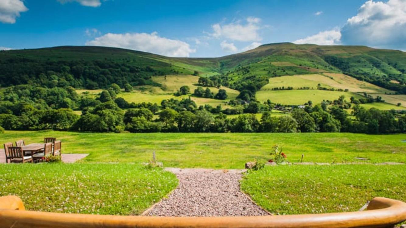The Celyn Bed and Breakfast Pont Newydd Buitenkant foto