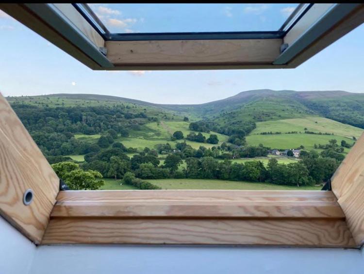 The Celyn Bed and Breakfast Pont Newydd Buitenkant foto